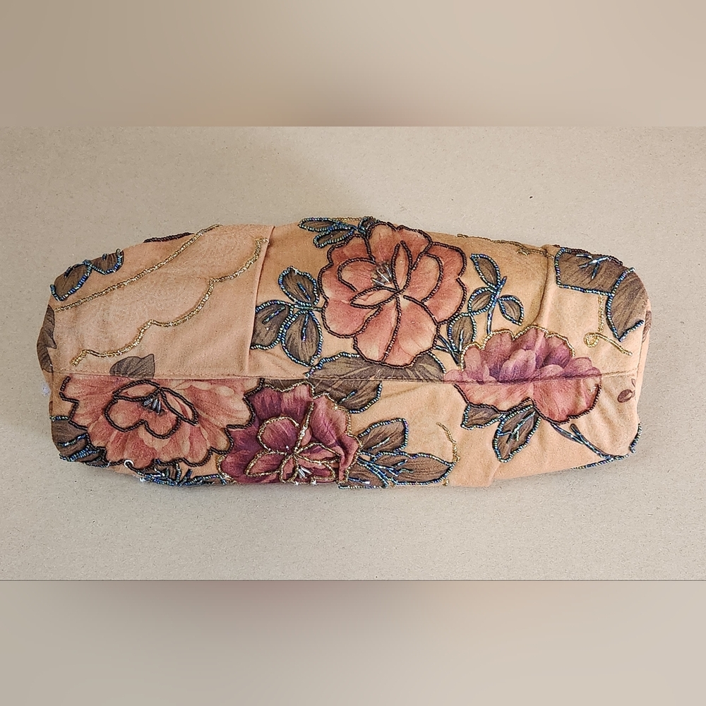 Victorian Beaded evening bag, floral bag Metal Strap Acetate, Seed Beads, Lucite - Picture 6 of 10